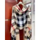 Highlight!!! Premium cozy chic temperament, trust me just take it!!! this soft scarf from Burberry that touches the heart, inimitable color and temperament!!!! Scarf light and shadow will also have a very beautiful speci