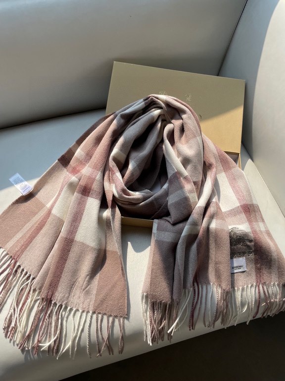 . Burberry men's and women's same shawl new  cashmere classic plaid   scarf   high cutting-edge product  , classic logo embroidery, fashion big brand's top design models   get your hands on it you'll understand the quali