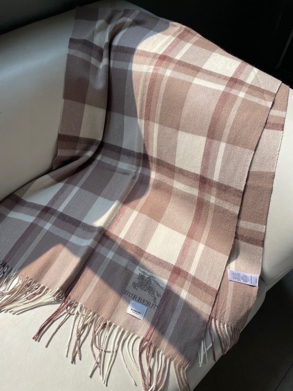 . Burberry men's and women's same shawl new  cashmere classic plaid   scarf   high cutting-edge product  , classic logo embroidery, fashion big brand's top design models   get your hands on it you'll understand the quali