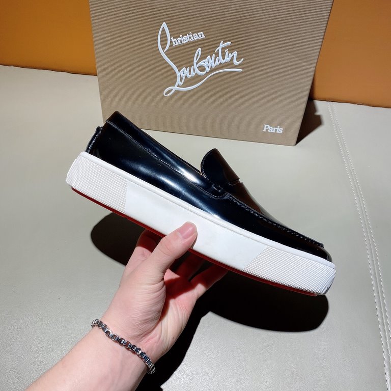 Counter qualityCL couple models red bottom shoes, christian louboutin christian louboutin christian louboutin original outsole original version of the open mold   The upper is made of imported cowhide leather   full c