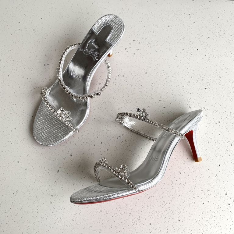 christianlouboutin ° C   21  big hit   rhinestone fairy slippers   on the foot of the super invincible   a woman must have   (z product full body customization, rhinestone hardware, perfect consistency)   more than co