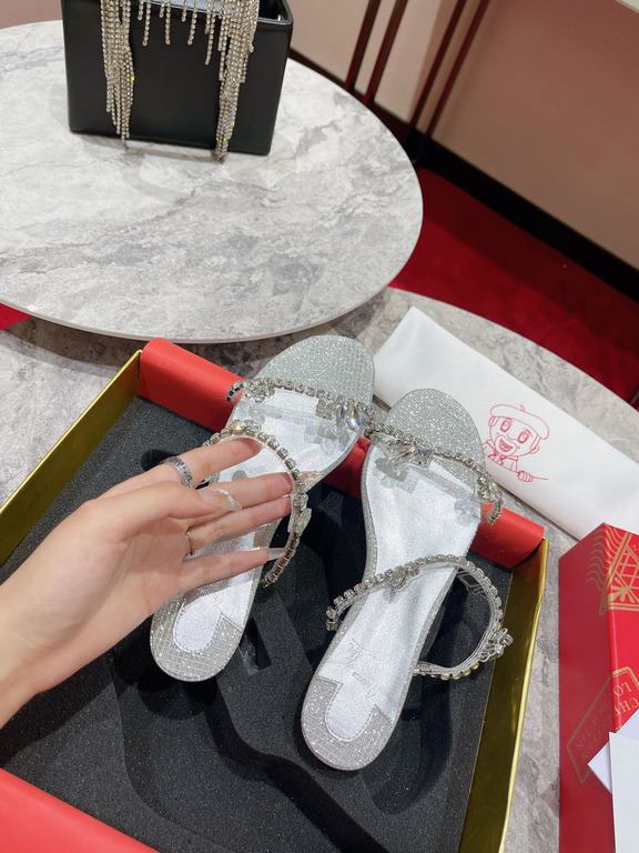 CL One Strap Crystal Sandals  Flat [NEW .   】Glossy leather and crystals.The love is in the air. Become the focus of happiness, full of sweet mode is only open to you.Size 34 yards-43 yards(34.40.41.42.43. Customized 