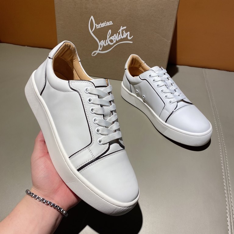 Counter qualityCL couple models red bottom shoes, christian louboutin christian louboutin christian louboutin original outsole original version of the open mold   The upper is made of imported cowhide   full cowhide l