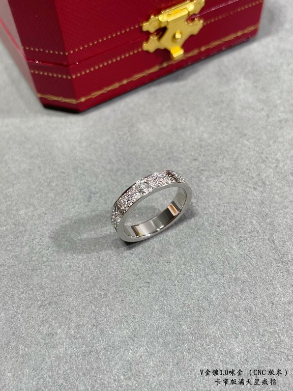 V gold plated with micronized gold Premium goods do not accept returns and exchanges Size 5678 Only the high grade precision version Cartier narrow version of the full star II CNC hand-set diamond ring   Each stone on th