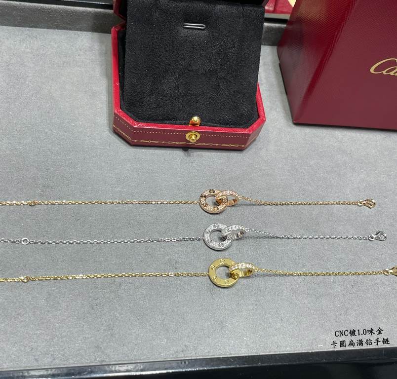 V gold plating 1.0 imitation gold CNC open version Cartier classic round flat double ring bracelet can be worn on both sides   real shot   high-end customized    look at the chain plate to see the engraving, and then loo