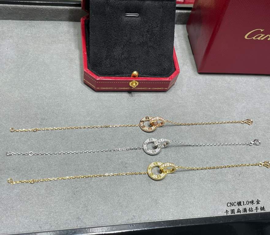 V gold plating 1.0 imitation gold CNC open version Cartier classic round flat double ring bracelet can be worn on both sides   real shot   high-end customized    look at the chain plate to see the engraving, and then loo