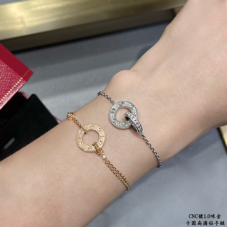 V gold plating 1.0 imitation gold CNC open version Cartier classic round flat double ring bracelet can be worn on both sides   real shot   high-end customized    look at the chain plate to see the engraving, and then loo