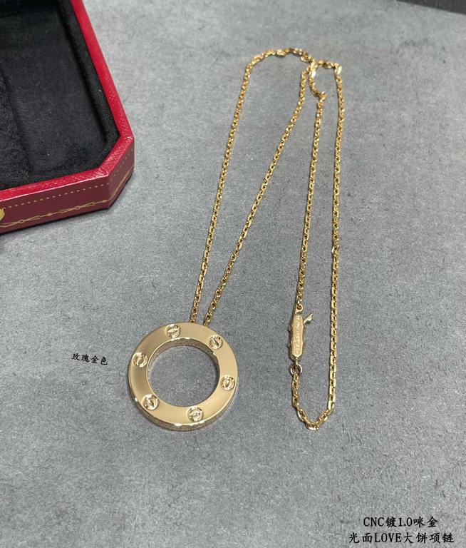 V gold plating 1.0 imitation gold CNC high version Cartier LOVE glossy big cake necklace   real shot   high-end customized    look at the chain plate to see the engraving, and then look at the workmanship original replic