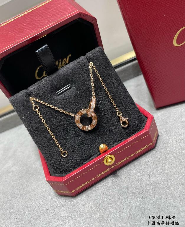 V gold plated imitation gold CNC open version Cartier classic round flat double ring necklace can be worn on both sides   real shot   high-end customized    look at the chain plate to see the engraving, and then look at 