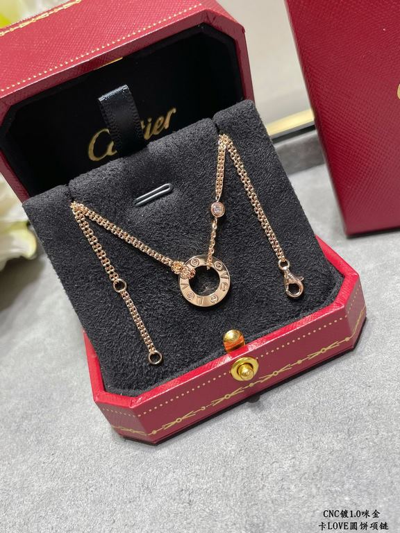 CNC plated 1.0 imitation gold Cartier classic LOVE double-sided discus necklace   real shot   high-end customization    look at the chain plate to see the engraving, and then look at the workmanship Original replica into