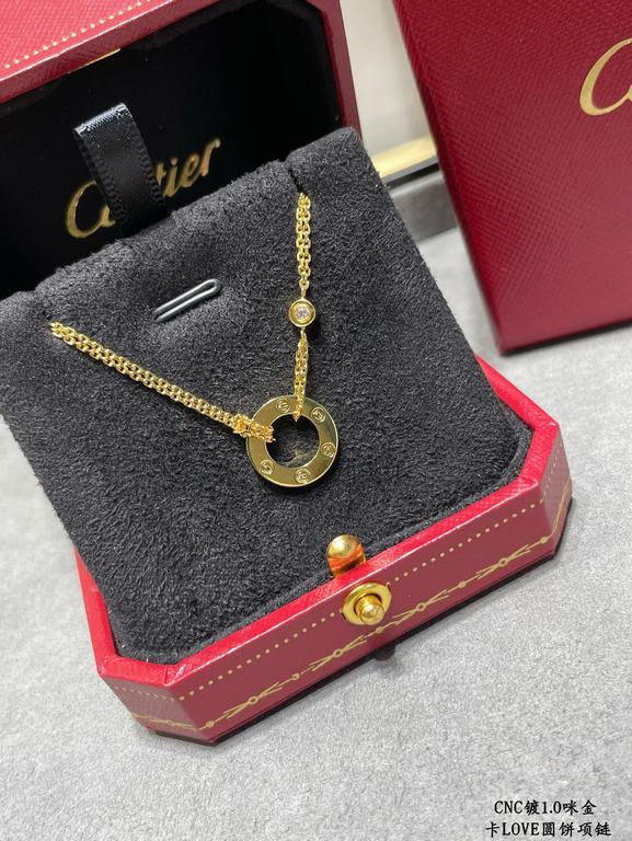 CNC plated 1.0 imitation gold Cartier classic LOVE double-sided discus necklace   real shot   high-end customization    look at the chain plate to see the engraving, and then look at the workmanship Original replica into