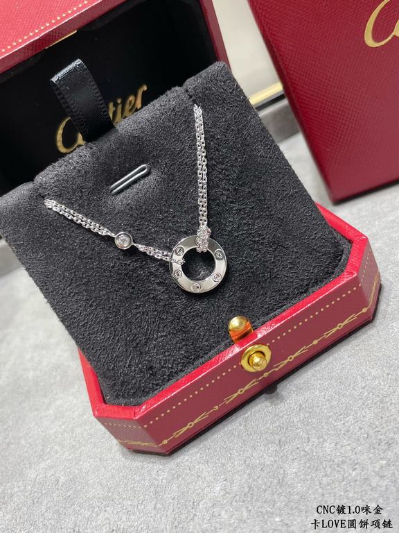 CNC plated 1.0 imitation gold Cartier classic LOVE double-sided discus necklace   real shot   high-end customization    look at the chain plate to see the engraving, and then look at the workmanship Original replica into