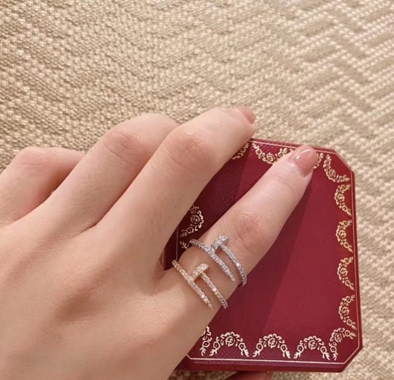 Cartier Cartier Classic Full Diamond Nail Ring High-end custom imported s925 sterling silver plating 18k gold hand-set hundreds of top imported eight hearts and eight arrows diamonds 11 customized counter counter counter