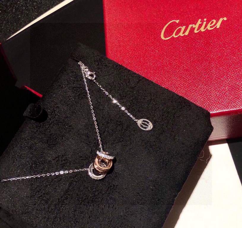 Cartier Cartier Classic Three Rings Passepartout Necklace S925 Sterling Silver Plated 18k Gold Imported simulated diamonds High-grade color separation plating Can be detached to match with [color] one equal to the N neck