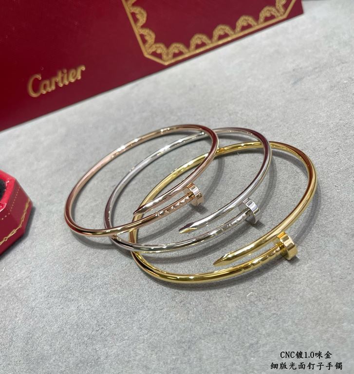 V gold plated 1.0 imitation gold Size 16.17. CNC pair plate Cartier fine plate glossy hollow tube studded bracelet, three colors complete