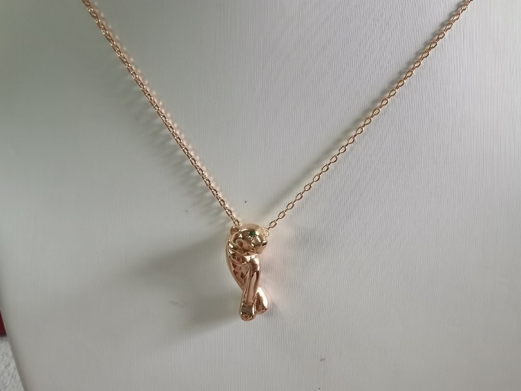 Cartier Cartier [strong] 11 leopard necklace shipping   Leopard necklace   classic aristocratic model, luxury full diamonds caressing leopard design     exclusive real shot ! With emerald leopard eyes to make the leopard