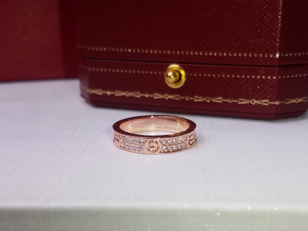 Cartier Cartier official website latest release    fire narrow version of the LOVE star ring more delicate ~ such a beautiful thing you must have #6789 yards #