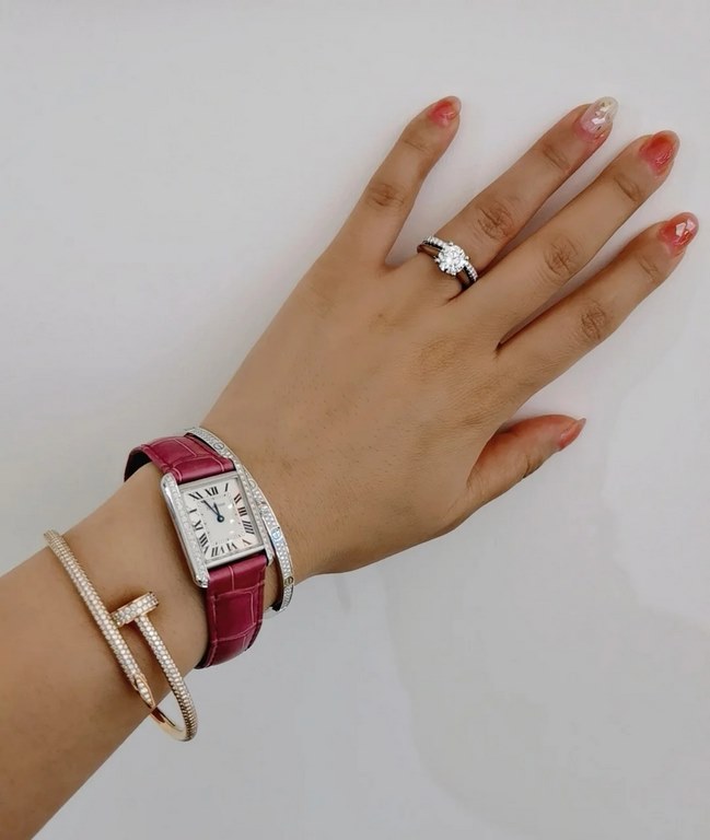 Cartier Cartier JUSTE UN CLOU Nail Series Full Diamond Nail Bracelet Imported from Germany made of sub-golden material Fine workmanship and flawlessness The highest level version of the full diamond nail bracelet on the 