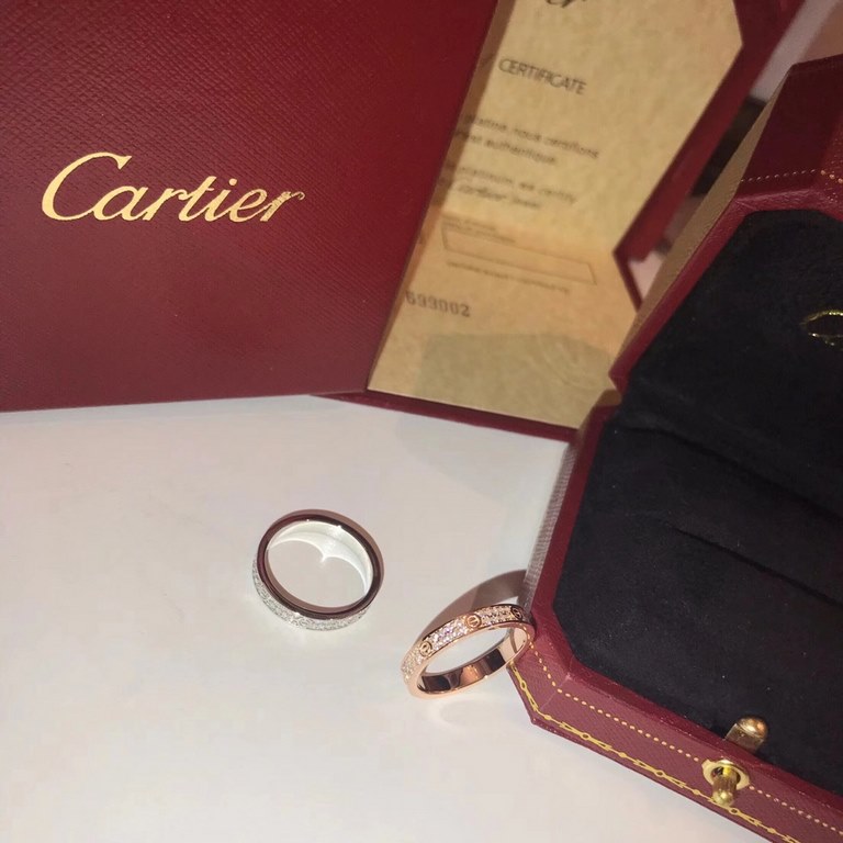 Hot Top hit version of three months   Cartier new version of the original single    full of stars the latest new narrow version of full diamond ring. Eight hearts and eight arrows   high carbon diamonds The most popular 