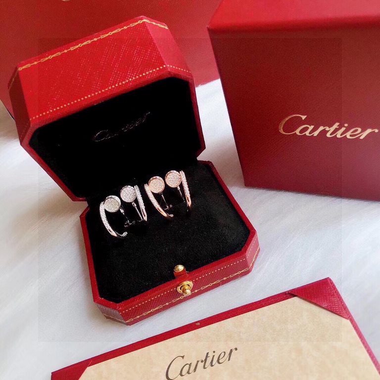 Cartier Cartier nail full diamonds small earrings luxury high-end original 100000s of full diamond earrings super versatile cool Selected German imported s925 sterling silver material inlaid with high-end quality simulat