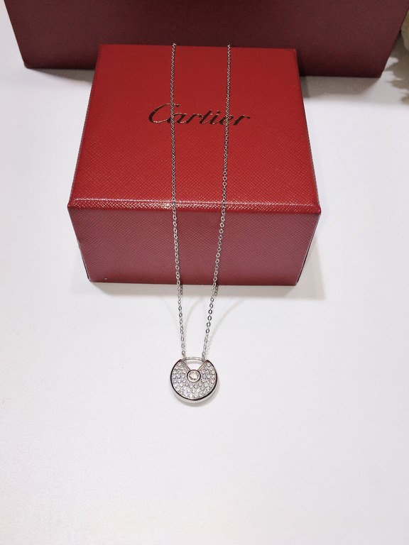 Cartier amulet   necklace, Naza same model, high-end customized  S925 sterling silver, micro-set full of diamonds, the original 11 end chain   the entire body of the sterling silver All heavy-duty fine manufacturing! Nec