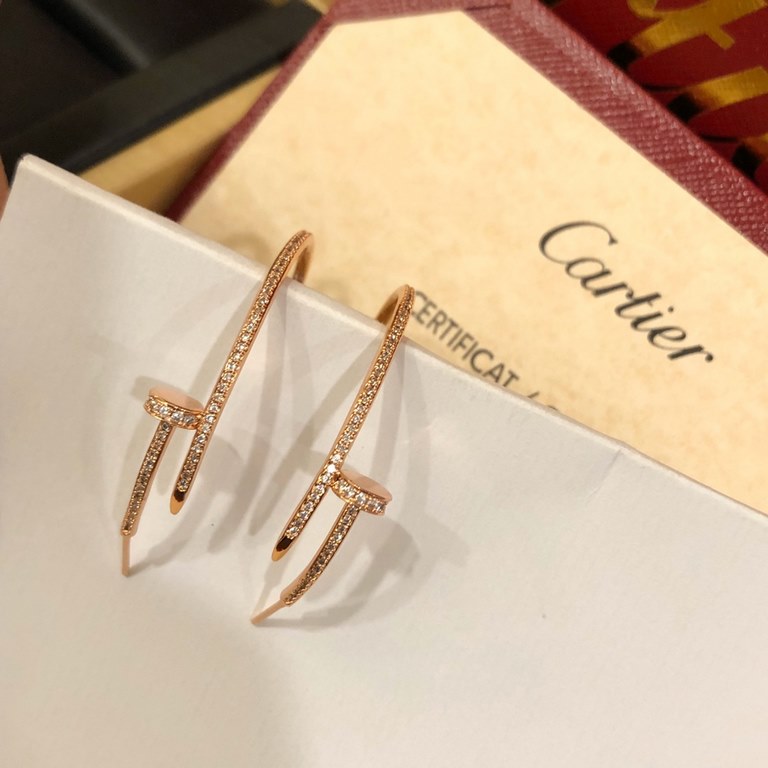 Cartier Classic JUST UN CLOU series full of diamond stud earrings, Golden Horse actress Ma Si Chun, Liu Mei people with the same earrings   In accordance with the electroplating 18K gold technology Real Gold Goods typing