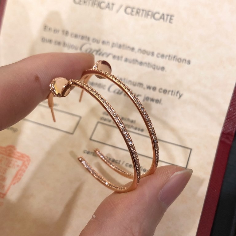 Cartier Classic JUST UN CLOU series full of diamond stud earrings, Golden Horse actress Ma Si Chun, Liu Mei people with the same earrings   In accordance with the electroplating 18K gold technology Real Gold Goods typing