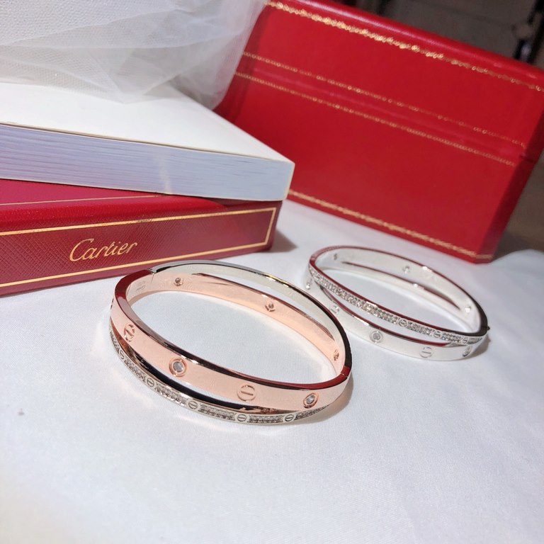 Cartier love new models 2 in 1   screws double ring cross bracelet   classic generous models, gift self wear elegant beauty to the ultimate     sub-gold material electroplated with 18K gold inlaid with imported simulatio