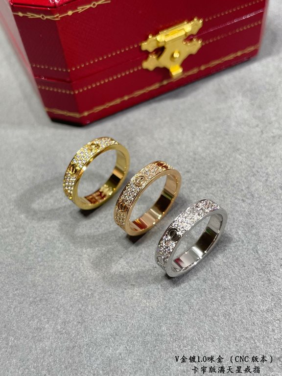 V gold plated with micronized gold Premium goods do not accept returns and exchanges Size 5678 Only the high grade precision version Cartier narrow version of the full star II CNC hand-set diamond ring   Each stone on th