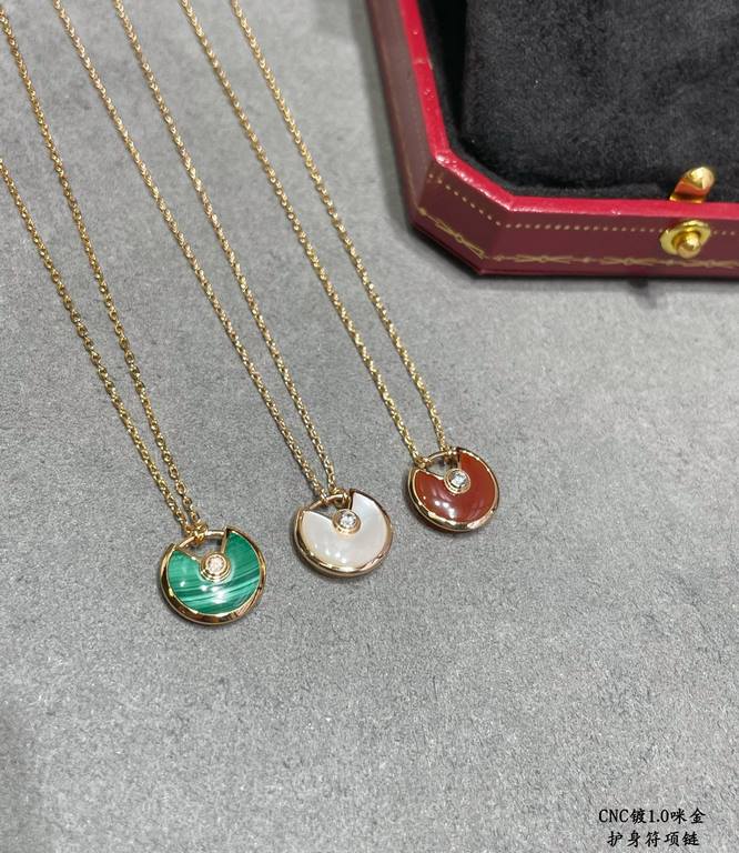 V gold plated 1.0 micron gold . Cartier CNC amulet necklace, Amulette de Cartier jewelry, the most customized one in real gold! With a variety of different guardian stones to convey strong emotions, it is like an amulet,