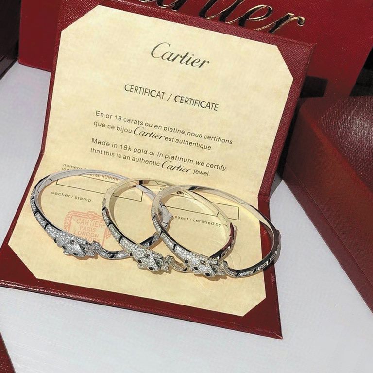 sold crazy star hot push models    Cartier Cartier jewelry sexy three-dimensional SOLEIL fashion full of diamonds spotted leopard round bracelet shipment   stars with the same paragraph, beautiful and beautiful extreme  