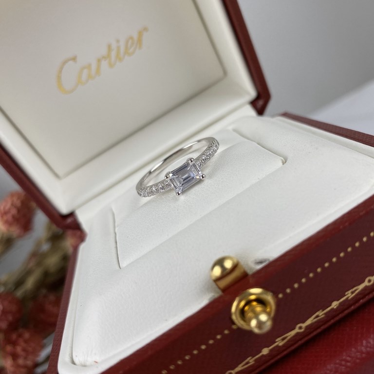 92 5  (left yardage 5, 8) new exquisite thick Sterling Silver [K gold process] Cartier  祖母切割梯形钻戒指 A jewelry that expresses the spirit of freedom, the creation of the ring legend, witnessed the legendary love of the unswe