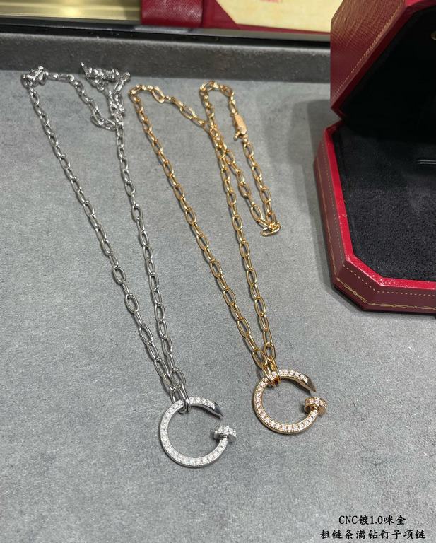 V gold plated 1.0 micron gold CNC pair version. Your husband (Yi Yi Qianxi) same Cartier thick chain full of diamonds nail necklace White gold, rose gold .