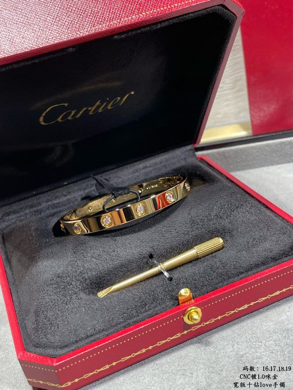 V gold plated 1.0 imitation gold,. CNC High Definition Cartier Wide Ten Diamonds LOVE Bracelet   High-grade craftsmanship Nail bit polished treatment Screwdriver opening design  90 degrees screwing screws On the hand gen