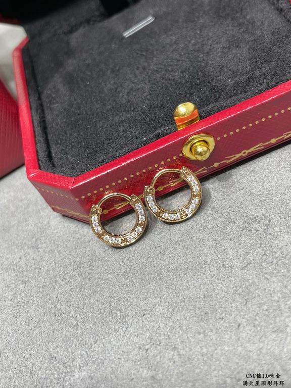 V gold plated 1.0 micro gold CNC high version Cartier LOVE full star round earrings. High-end customization    Look at the engraving, and then look at the workmanship Original reproduction into the counter without pressu