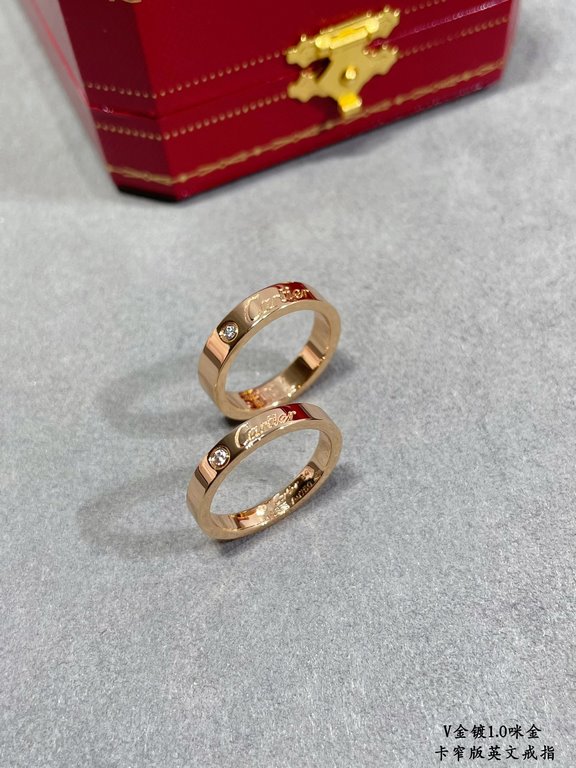 V gold material Narrow version. Size 5678 in rose gold. Cartier CNC Narrow English Ring   One of the most popular rings     Timeless classic Very hot in recent years High-end High-carbon diamonds in micro-setting materia