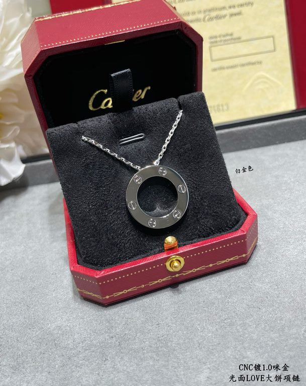 V gold plating 1.0 imitation gold CNC high version Cartier LOVE glossy big cake necklace   real shot   high-end customized    look at the chain plate to see the engraving, and then look at the workmanship original replic