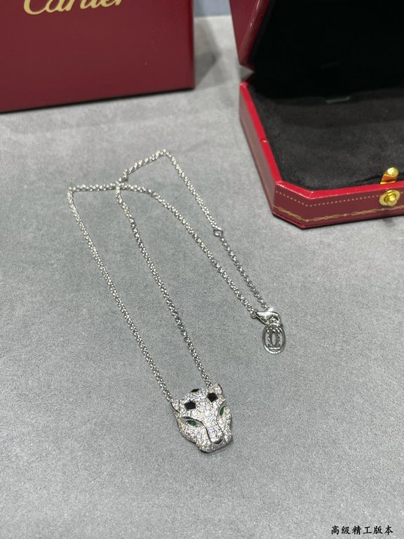 Sub gold material Cartier spotted leopard head necklace, super dominant leopard, each product Teacher Fu carved carefully to present the most perfect product! Absolute poison level!