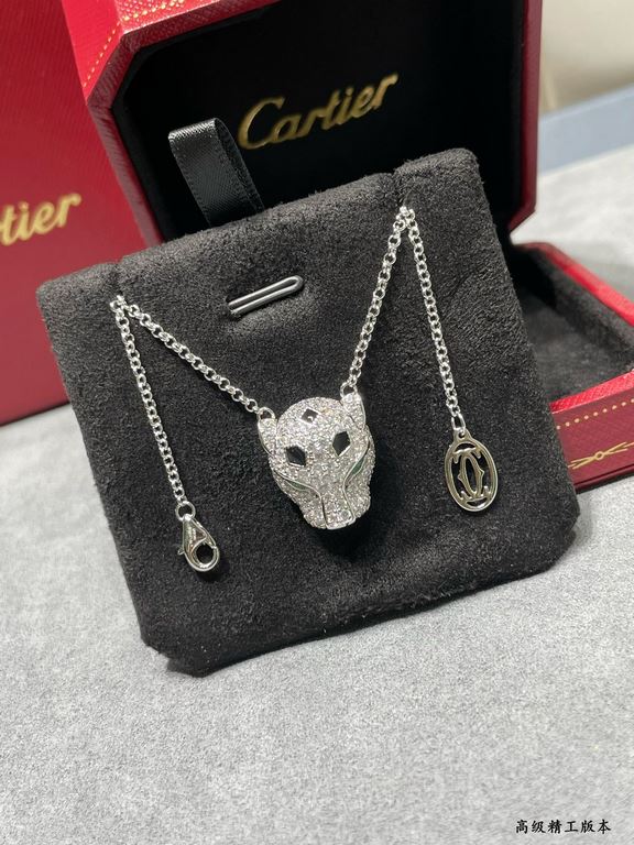 Sub gold material Cartier spotted leopard head necklace, super dominant leopard, each product Teacher Fu carved carefully to present the most perfect product! Absolute poison level!