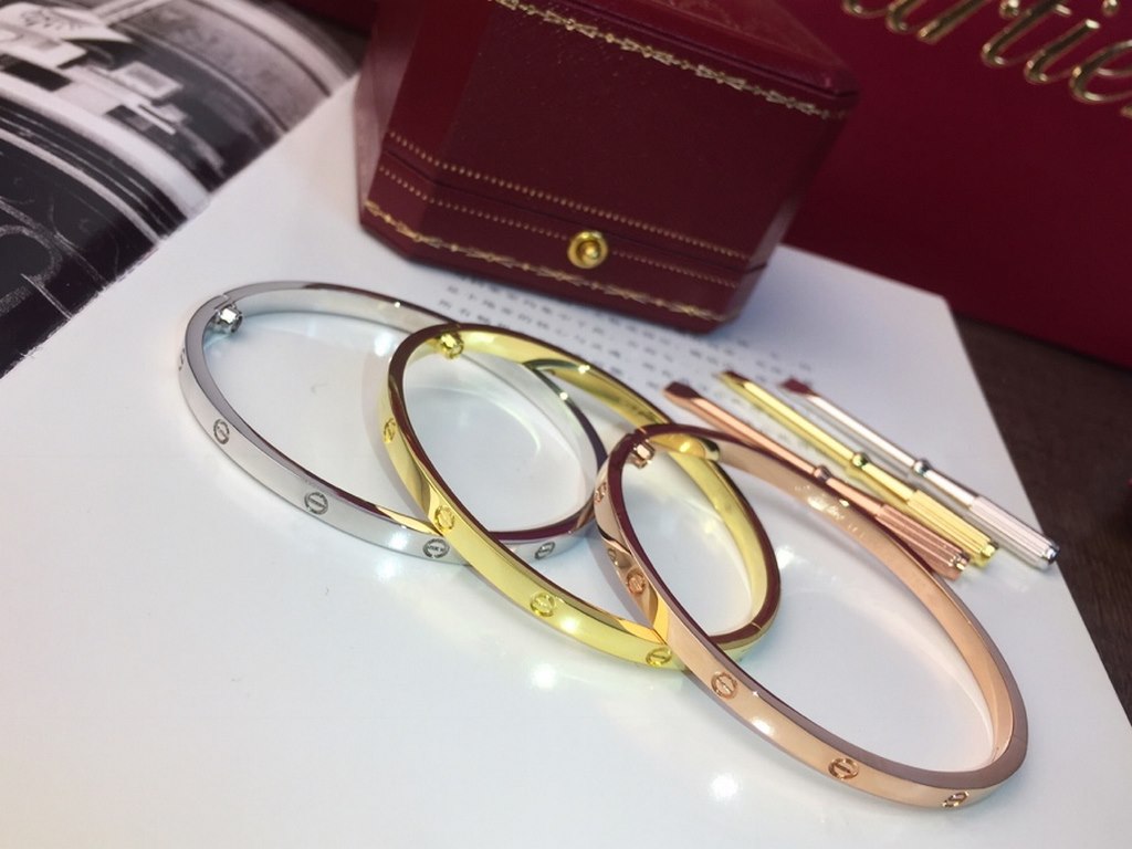 Cartier Cartier official website latest release    fire narrow version of the LOVE bracelet   imported gold plating 18k rose gold  white gold high-end customized without diamonds paragraph screws bracelet       top craft