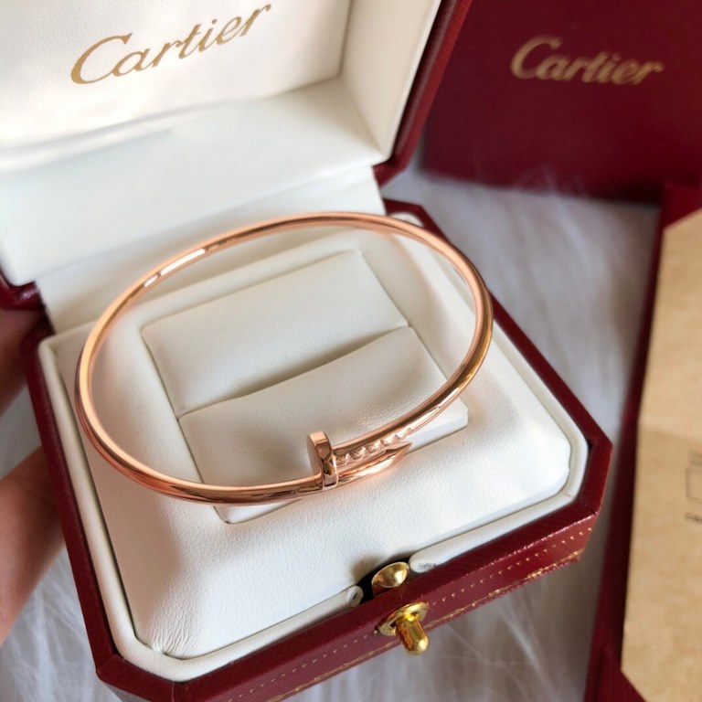 Hollow spring tube Cartier new narrow version of the nail bracelet, to meet your nail dream counter Cartier China line exclusive debut of the main push explosive models narrow version of the good delicate said hand fine 