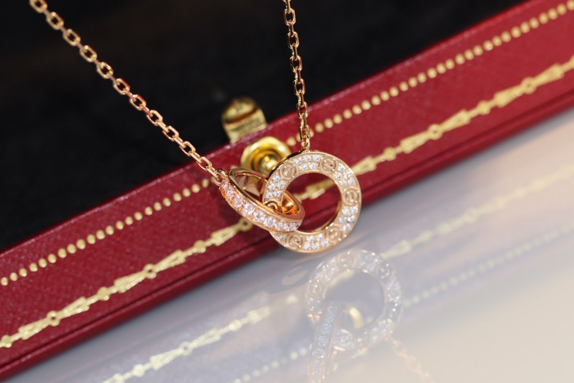 Cartier Necklace Classic Love full diamond big cake double ring necklace. Classic big brand work, the round cake, screws, full of diamonds in one, one side full of diamonds, one side without diamonds, is a very hot one i