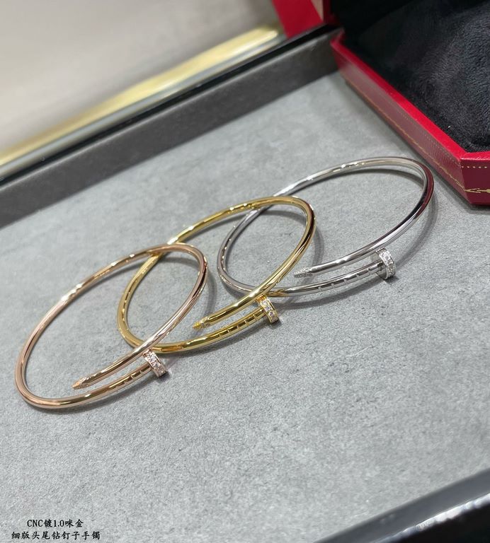 V gold plated 1.0 imitation gold Size 16.17. CNC pair version Cartier fine version of the head and tail diamond hollow tube studs bracelet, three colors together