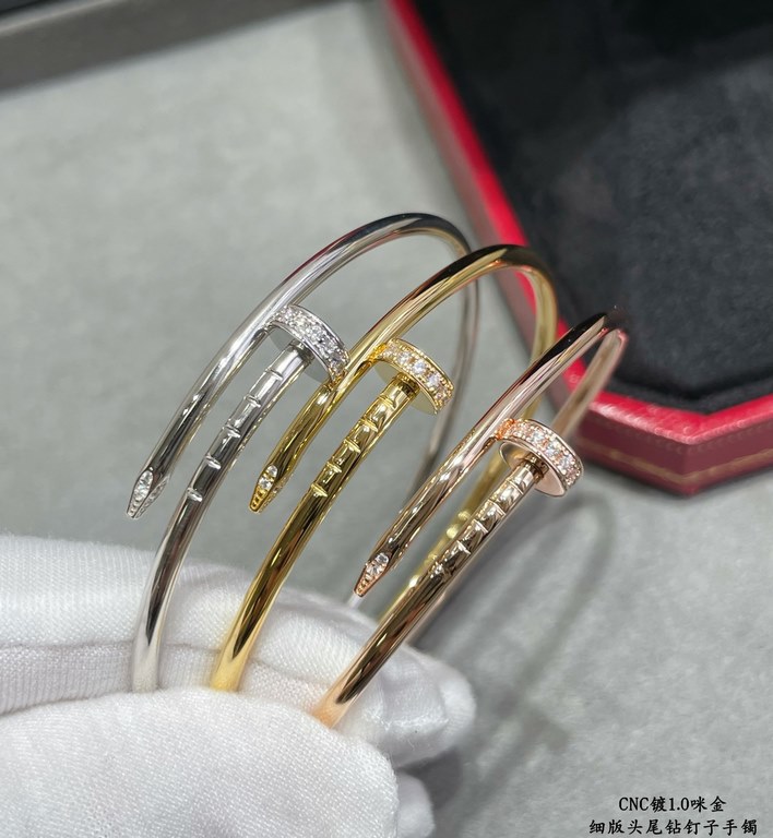 V gold plated 1.0 imitation gold Size 16.17. CNC pair version Cartier fine version of the head and tail diamond hollow tube studs bracelet, three colors together