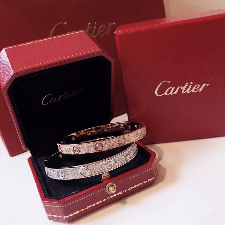 Cartier Cartier full star bracelet, the official website selected models Exclusive high-end quality real picture   on behalf of the purchase level   exquisite and delicate workmanship   heavy version   super fairy aesthe