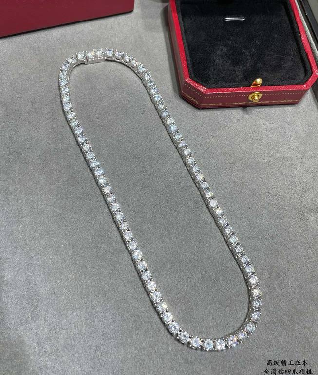 9 2  5  Length 38cm Only the high quality crafted version Cartier full of diamonds four claw necklace, each of the above diamonds are hand-set on the refractive index visible to the naked eye   do goods very time-consumi