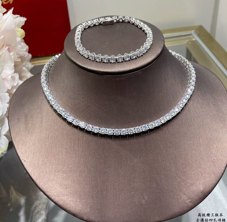 9 2  5  Length 38cm Only the high quality crafted version Cartier full of diamonds four claw necklace, each of the above diamonds are hand-set on the refractive index visible to the naked eye   do goods very time-consumi