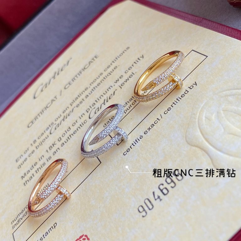 V gold plating 1.0 imitation gold Thick version (yardage 678) Cartier thick version full of diamonds studded ring   Classic masterpiece, enduring  Legendary classic, has always been popular need not say more  Look at the