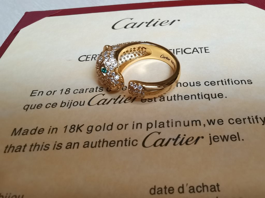 Leopard ring Cartier official [shhh][shhh] Leopard ring   Leopard head ring yo, personalized open design   Full handmade magnifying glass Micro-set with super sparkling AAAA diamonds, emerald embellishment imported from 