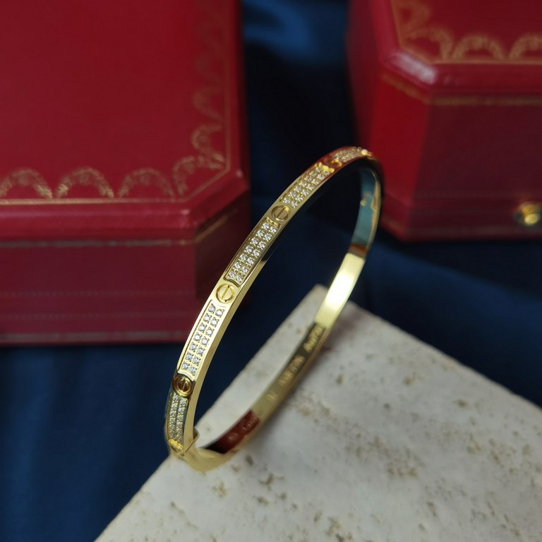 Cartier Cartier official website latest release explosive narrow version of LOVE carved CNV full star bracelet electroplated 18k rose gold  white gold inlaid simulation of high-carbon diamonds high-end customized full-di